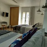 بيت ضيافة هوستال إونريكيتا 3*