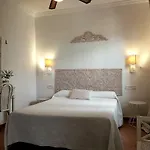 בית הארחה Enriqueta 3*